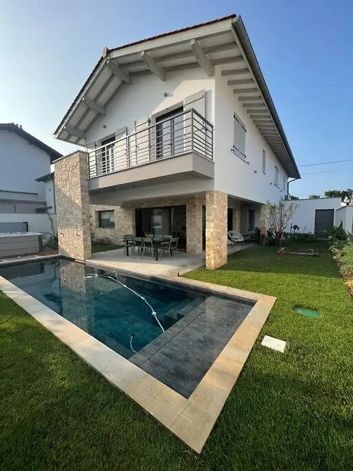 Villa Sabaou Feng Shui Biarritz Spa Piscine 0*,